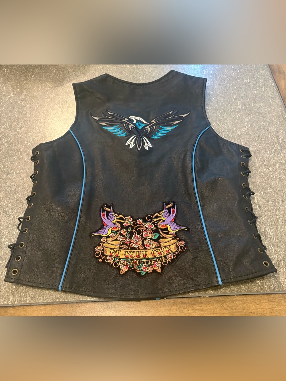 The Ultimate Biker-Chic / Indie Sleaze Statement Piece - 100 % leather (M)